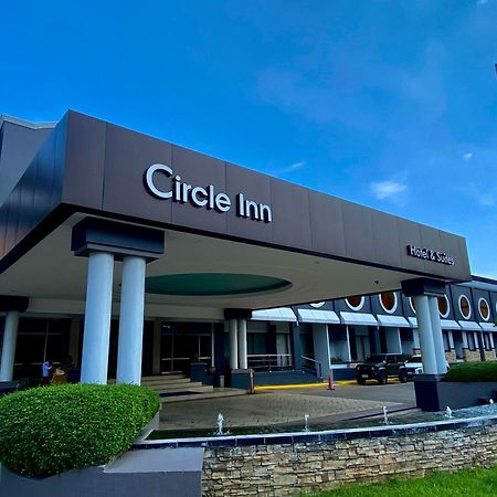 Circle Inn Hotel And Suites Bacolod Bagian luar foto