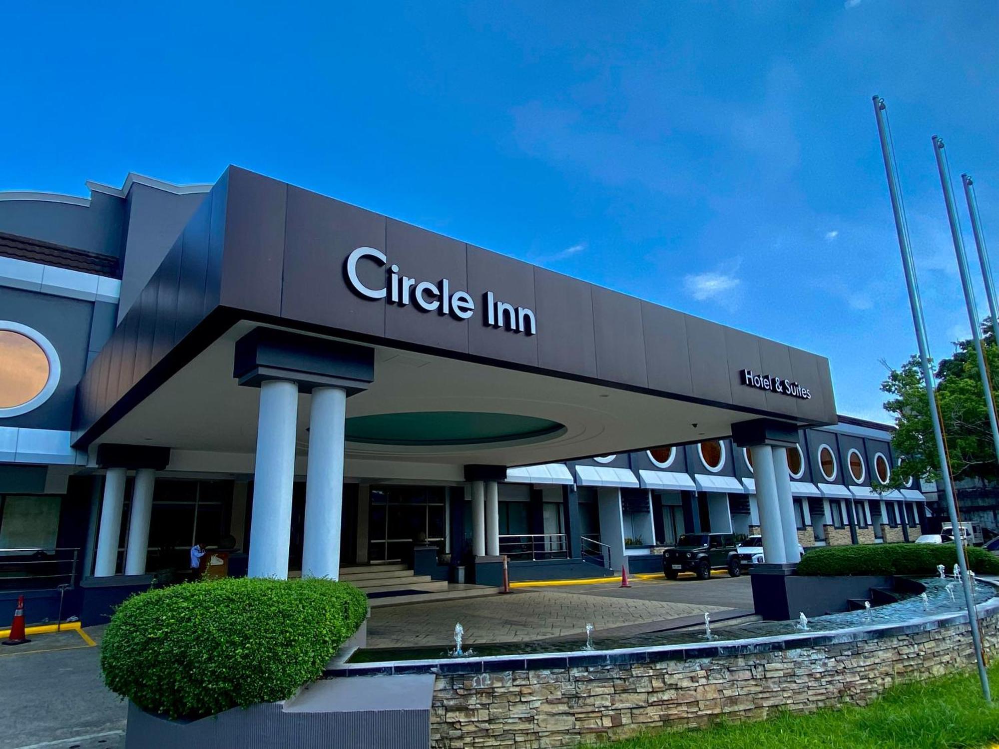 Circle Inn Hotel And Suites Bacolod Bagian luar foto